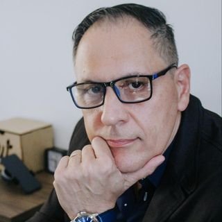 Dr. Jaime Kuhn