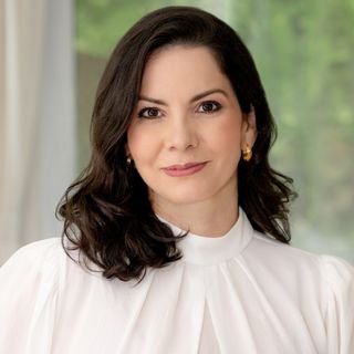 Dra. Silvana Sales de Deus Barbosa