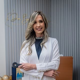 Dra. Bárbara Aparecida Feitosa Rodrigues