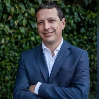 Dr. Marcelo Emir Requia Abreu