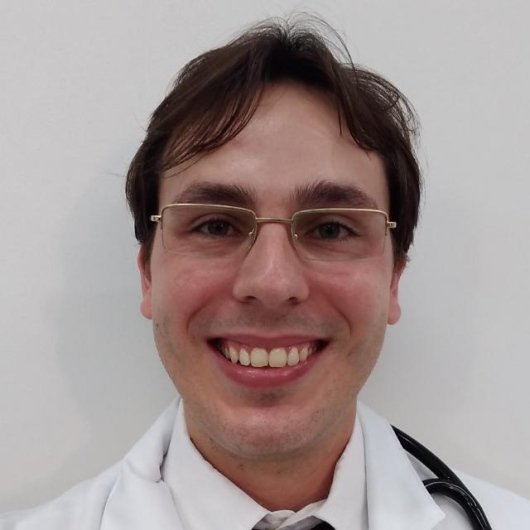 Dr. Bruno Favaretto