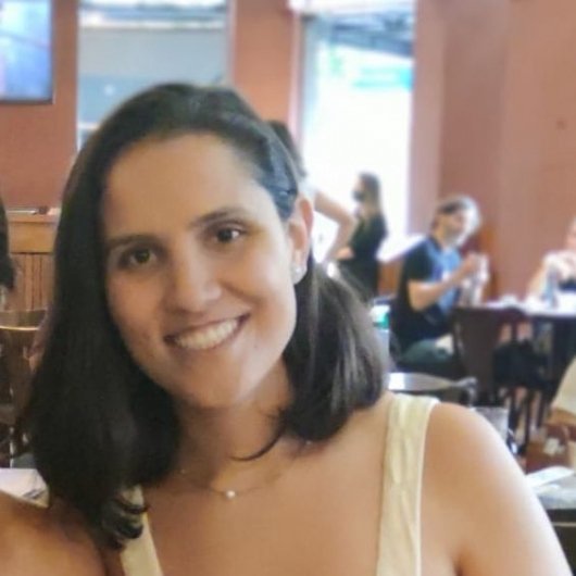 Dra. Tamiris Nogueira Naccer