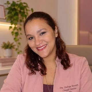 Dra. Andressa Renzetti