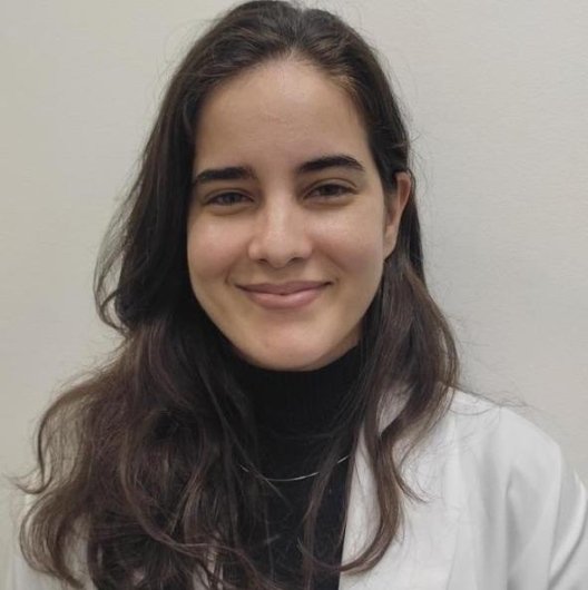 Dra. Julia Brenner Fernandes