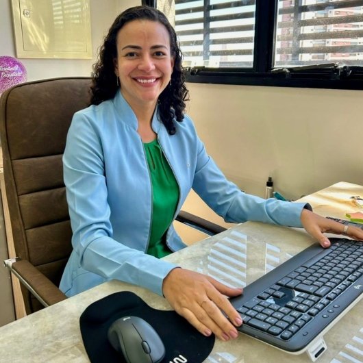 Dra. Fernanda Barros