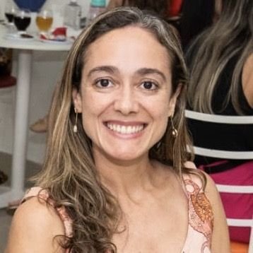 Monica Campos de Oliveira