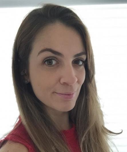 Dra. Fernanda Nogueira Torres