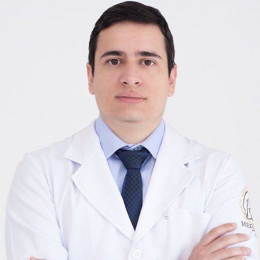 Dr. Fábio Araújo