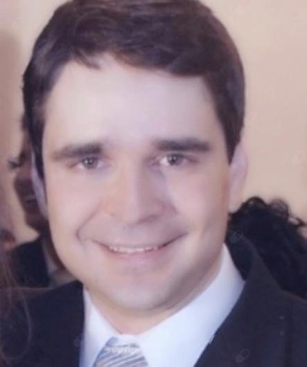 Dr. Roberto Machado Filho