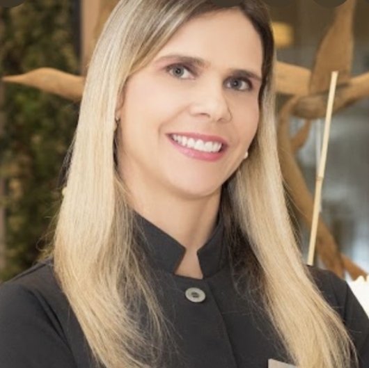Dra. Karine Cocate