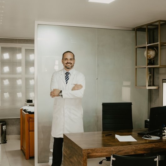 Prof. Vinícius Figueiredo Carneiro
