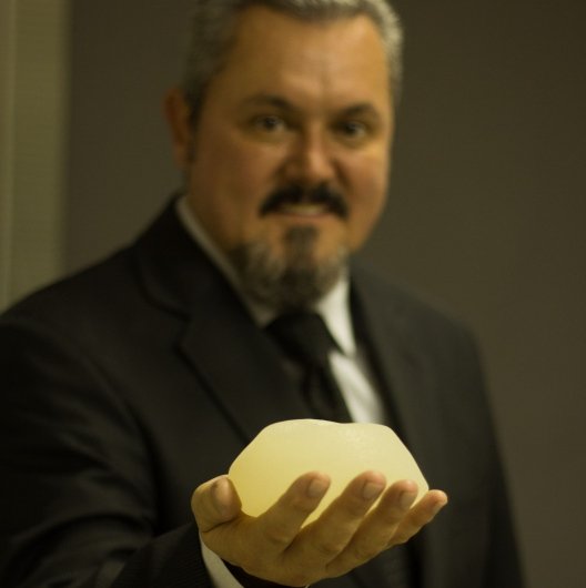 Dr. Vitor Hugo Moreira Guimarães