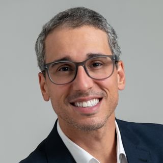 Dr. Lucas De Almeida Ribeiro