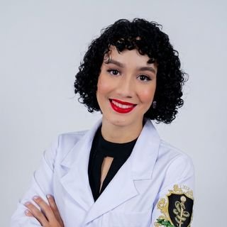 Dra. Bruna Mendes Amorim