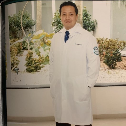 Dr. Bruno Faria