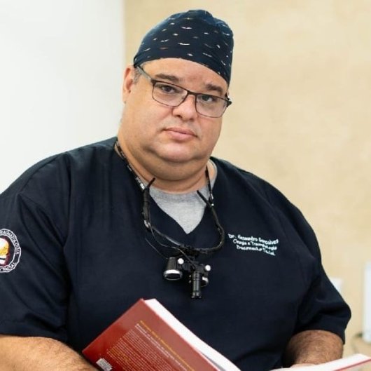 Dr. Alessandro Gonçalves