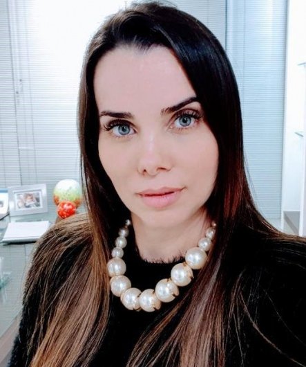 Dra. Lorena Marques