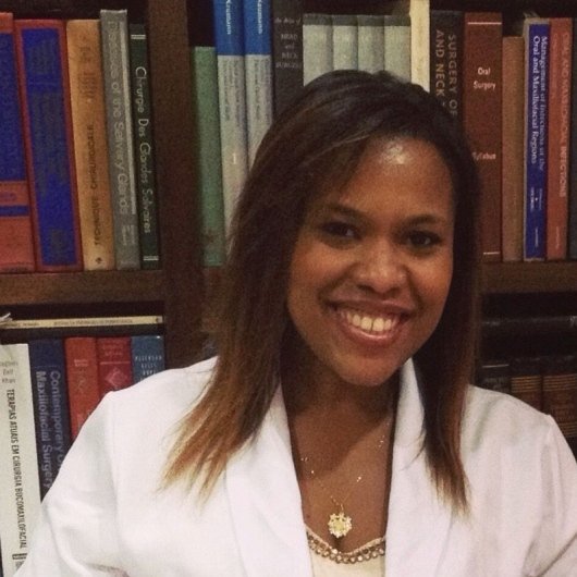 Dra. Brenda de Souza Moura