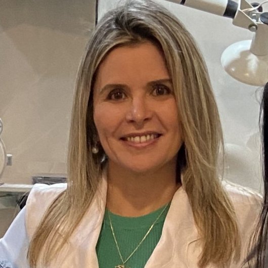 Dra. Luciana Dantas Brito