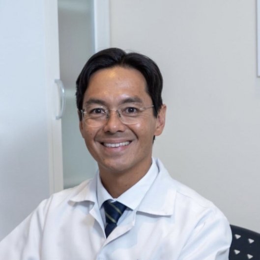 Dr. Mauricio Miura