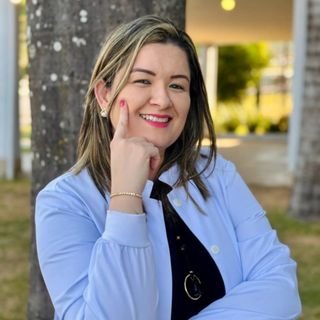 Dra. Viviane Guedes De Souza Silva