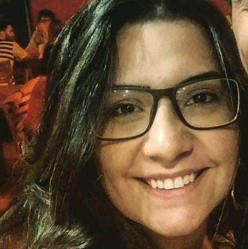 Dra. Julia Barone