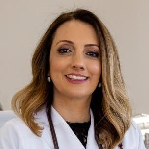 Dra. Carolina Coelho de Pádua