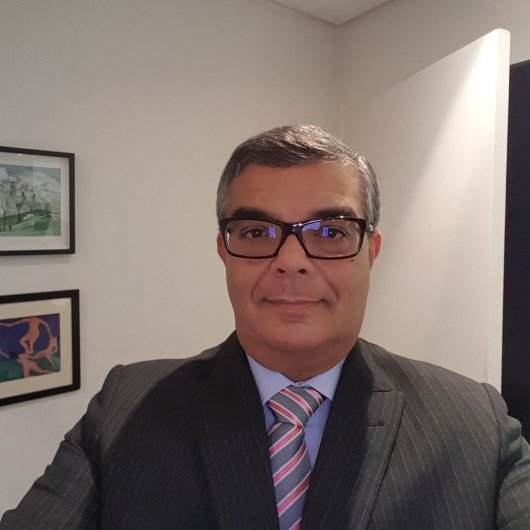 Dr. Marcos Edward Ponzoni