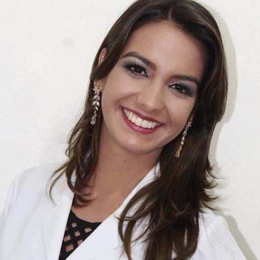 Dra. Nicole Lima