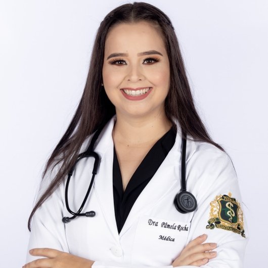 Dra. Pâmela Rocha