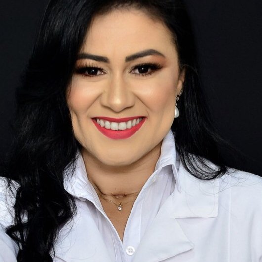 Dra. Kézia Neris Alves