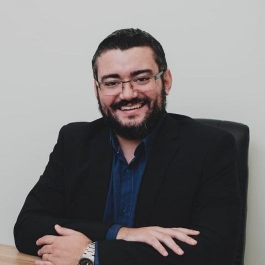 Dr. Bruno Almeida