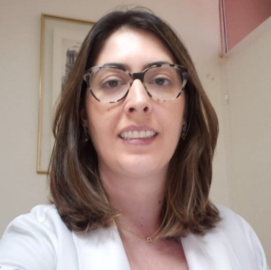 Dra. Nathalia dos Reis de Moraes