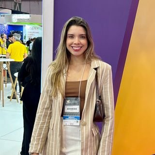 Dra. Gabriela Santos Silva