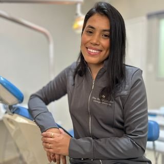 Dra. Twanni Gonçalves