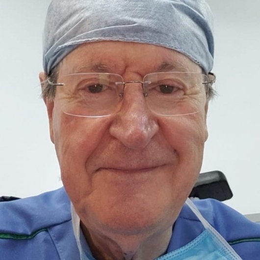 Dr. Carlos José Benati