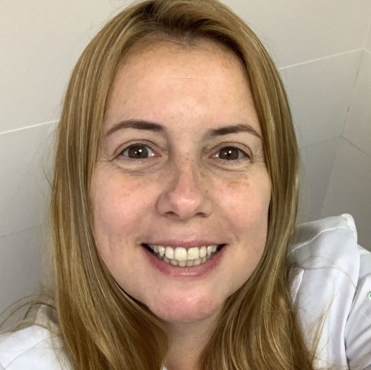 Dra. Erica Moraes Gracio
