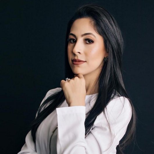 Dra. Débora Abreu Diniz Jardim