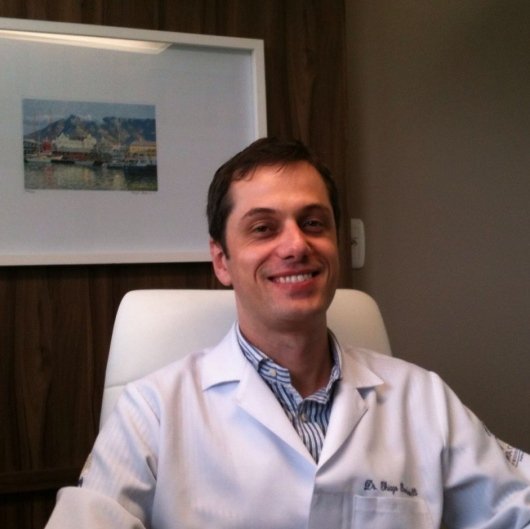 Dr. Thiago Bombardelli