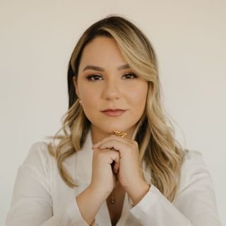 Dra. Tâmara Neiva Quirino