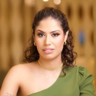 Dra. Thaís Raposo