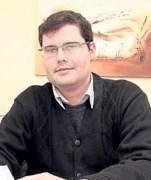 Dr. Evandro Luis Pampani Borgo