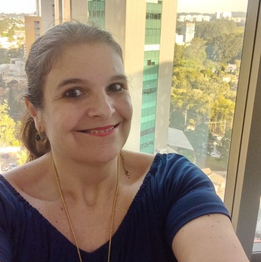 Dra. Andrea Mariano