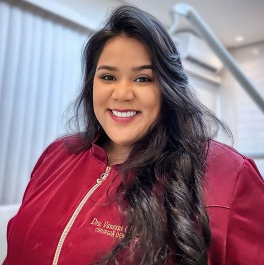 Dra. Vanessa Oliveira