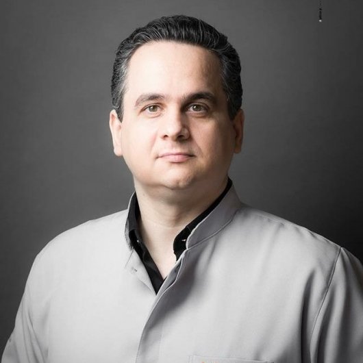Dr. Julio Leal Villela Garcia