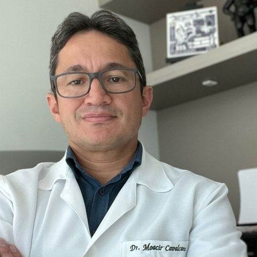Dr. Moacir Cavalcante de Albuquerque Neto