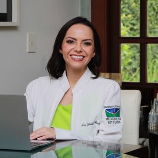 Dra. Gabriella Mendes