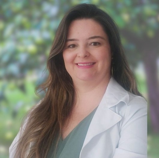Dra. Aline Lana