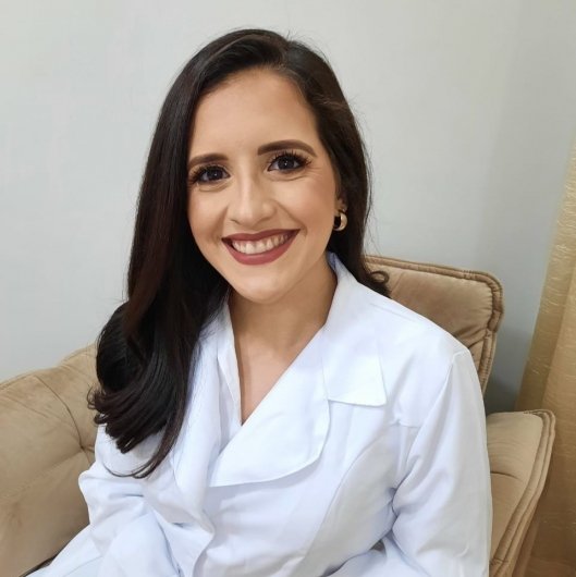 Dra. Lara Carminati