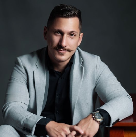 Dr. Thiago Rosa
